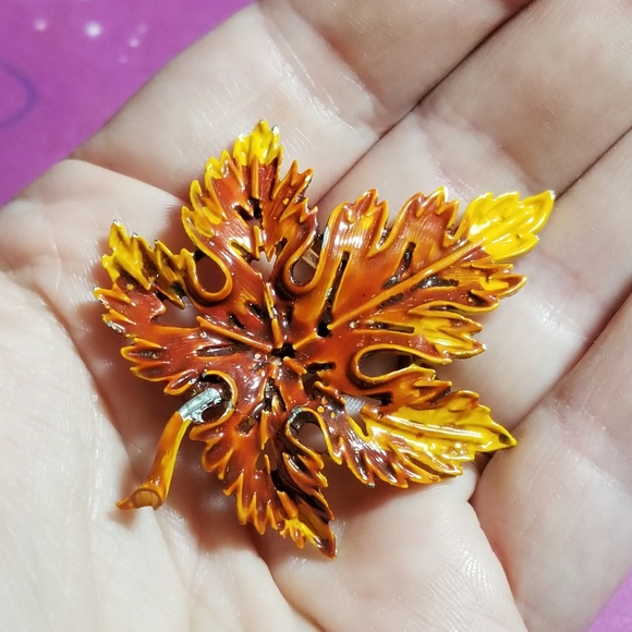 Relisted -Vintage fall leaf brooch pin orange yellow brown tree nature fairycore - Picture 8 of 11
